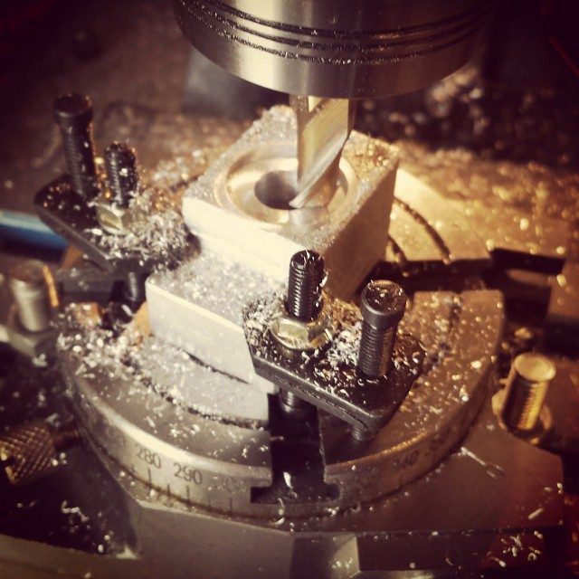 Aluminium bewerken op de rotatietafel